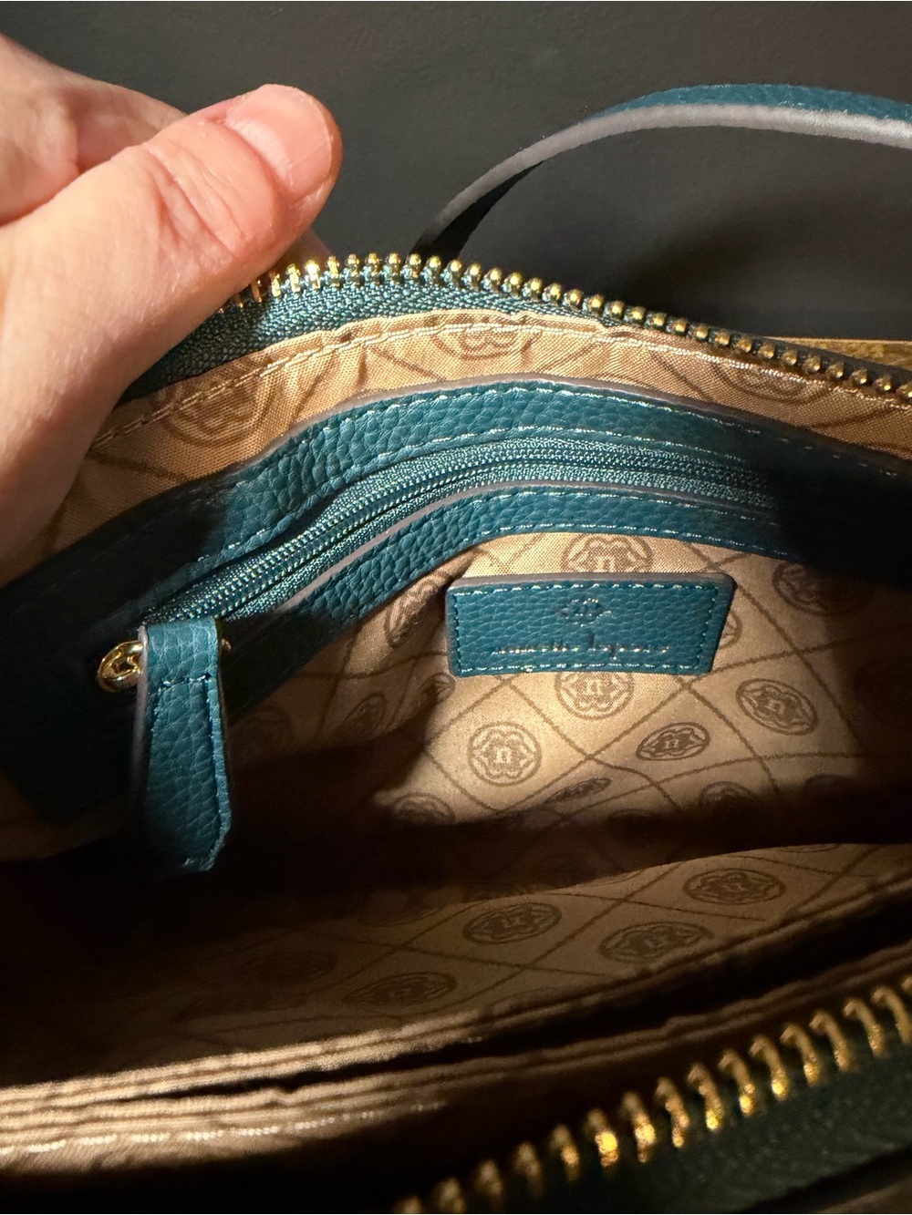 Nanette Lepore Pebbled Vegan Leather Crossbody. NWT - Picture 12 of 12